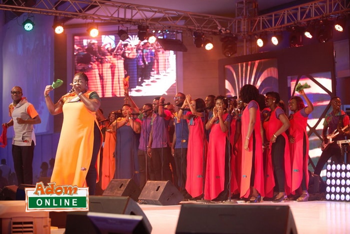 multimedia choir
