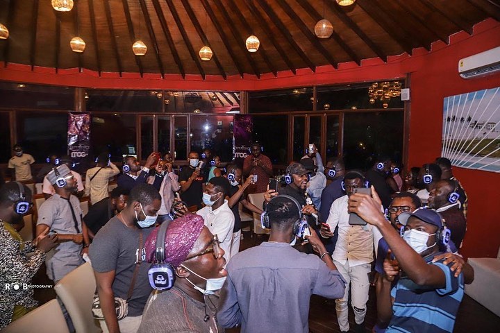 MOG album listening session1